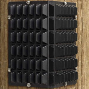 EQUI-ESSENTIAL 3-Pack Stall Corner Scratcher (470082BLK-ONE)